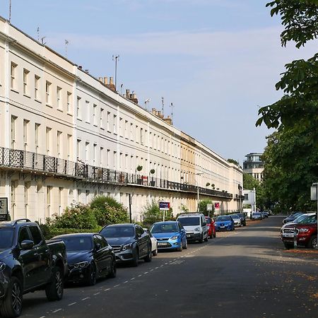 Pittville Studios - By Suitely Cheltenham Exterior foto